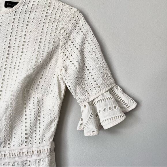 Banana Republic White Eyelet Ruffle Trim Dress Size 0  NWT - Picture 13 of 13